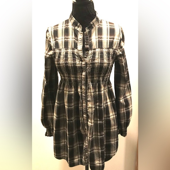 XCVI Tops - Classic plaid button down shirt meets adorable Nehru collar snd style style!